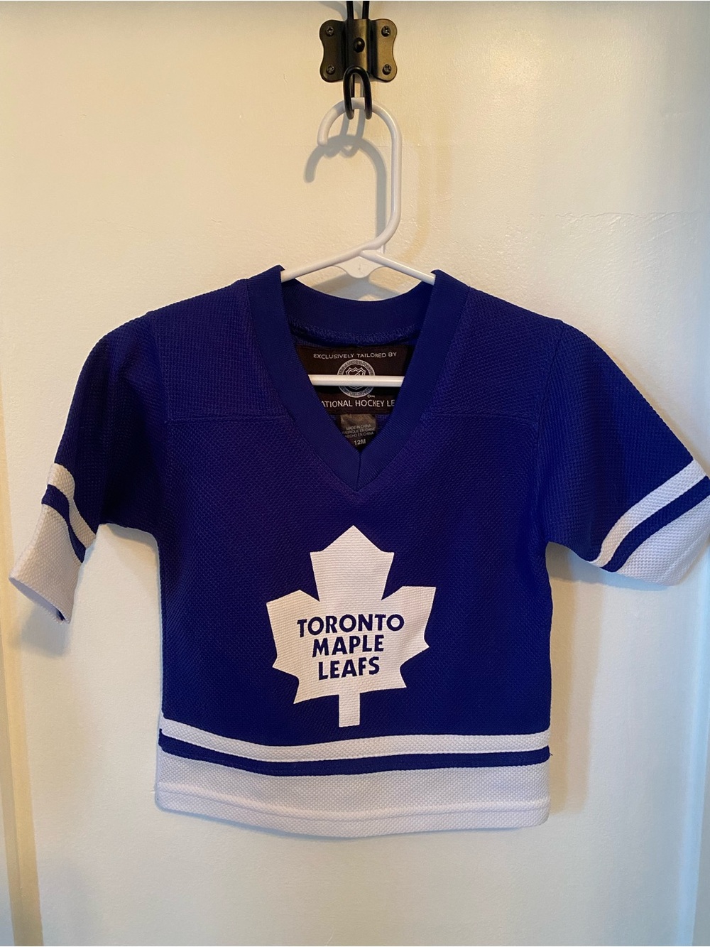Toronto Maple Leafs V-Neck Hockey Jersey - Baby